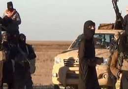 DAİŞ Suriye’de uyandı