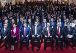 Mücadelede bir adım bin “pakete” bedeldir 