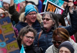 İngiltere'de 500 bin kişi grevde