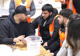 Londra’da dayanışma ağları örülüyor