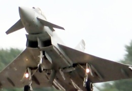 Savaş uçağı gerilimi