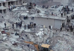 Depremzedeler rejim ve çete kıskacında