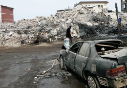 Devletin zorbalığı, halkların yalnızlığı