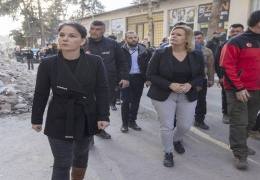 Alman bakanlar halkı dinledi