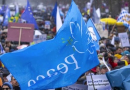 Berlin’de barış gösterisi