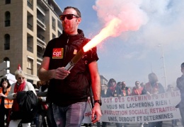 Grev hayatı felç etti