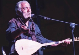 Türkü söylemek suç mu!