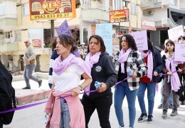 Kucaklaşmanın gücüne tutunarak ayaklanmak