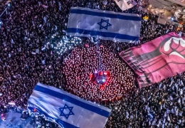 Yüzbinler Netanyahu hükümetine karşı sokaklarda