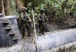 Denizaltıyla kokain transferine darbe