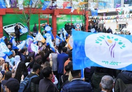 Halk, örgütlediğin kadar seninledir