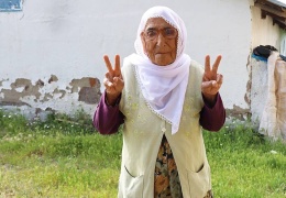 Zeynep Ana partisini tanıyor