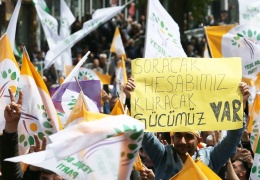 Asıl gündemi üretememek