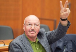 Almanya mahkemesinde bir Kürt yargılanırken!