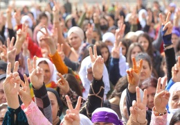 Halk “yeneceğim” der direnir