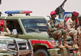 739 asker ve polis bırakıldı