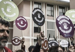 Demokratik Cumhuriyeti örgütlemek