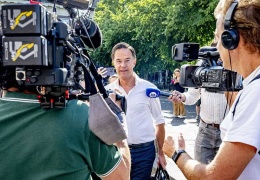 Hollanda’da göç politikaları hükümeti sallıyor