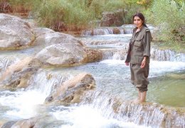 Leyla şafaktan önce sökerdi