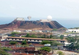 Ruanda olmazsa Ascension Adası