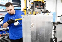 Almanya’da ticari faaliyetler daraldı