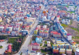 Gençler işsizlik ve uyuşturucu kıskancında