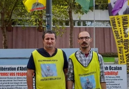 Nöbeti gençler devraldı