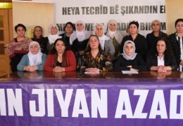 ‘Rayîrşîyayîşê Azadîye’ rê silayîye: Cinîyî do tecrîdî bişiknê