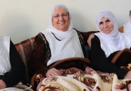 Omuz omuza yeni yıla giriyorlar