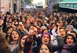 Camêrdan 315 cinîyî qetil kerdî