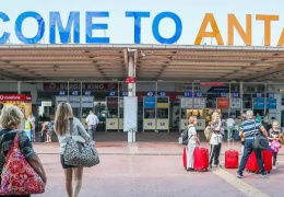 Ruslar Türkiye’yi terk ediyor