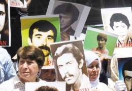 14 Temmuz’dan sonra Esat Oktay teslim oldu