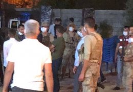 Jandarma düğün bastı korucular silah bıraktı