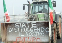 Traktörler Roma'ya ilerliyor