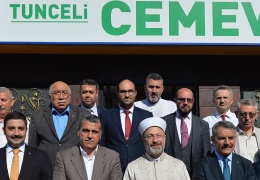 Diyanet: Cemevi siyasi bir oluşum