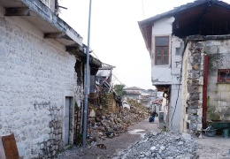 Önce deprem sonra rant