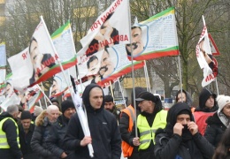 350 km yol katederek katıldı