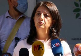 Kaybetme paniğiyle saldırıyor