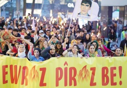 Kürtler Newroz’da buluştu