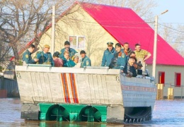 Kazakistan su altında