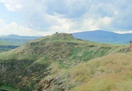 Ava Reş’in öteki tarafı: Hamayak ve Hamazaz