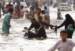 Pakistan’ı sel vurudu: 55 ölü, onlarca yaralı
