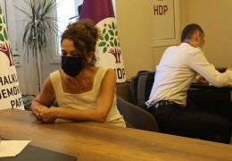 HDP yalnız bırakılmıyor