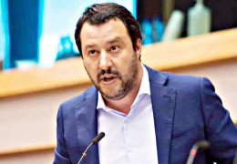 Göçmen düşmanı Salvini hakim karşısında