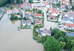 Almanya’da sel 4 can aldı