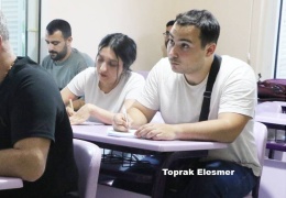 Frankfurt'tan Amed'e Kürtçe aşkı