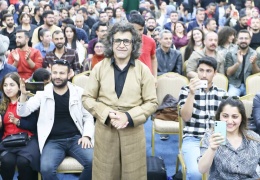 Bir çîrok divanesi