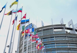 Kıta sağa mı kayıyor?