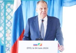 Lavrov: Ukrayna’da bulunan Fransa askerleri meşru hedeftir!