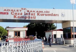 Yeni kıyafet alacaksan eskisini çöpe at!